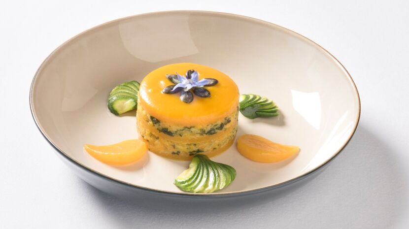 glueck-am-teller-full